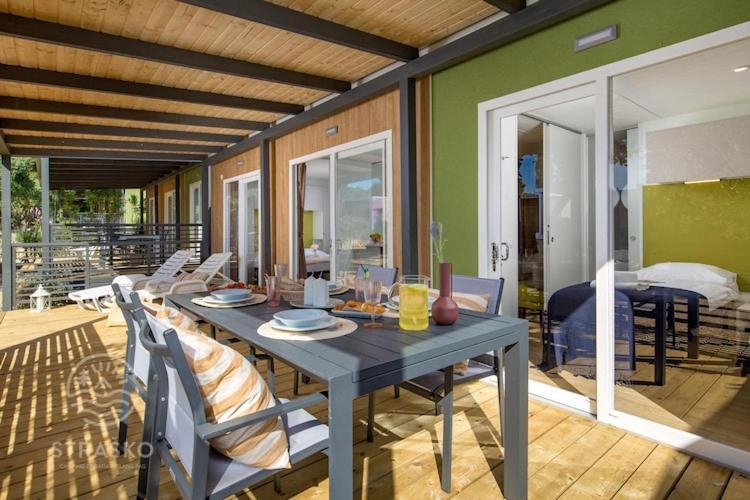 Premium Mobile Home In Novalja Extérieur photo